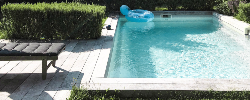 Illuminate Your Pool Area: The Woodlands Pool Lighting & Electrical Solutions